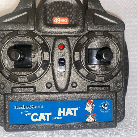 The “Cat In The Hat” remote car - Picture 6 of 6